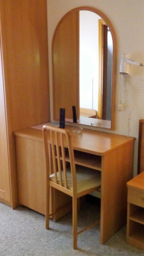 Albergo Moretti Сенигалия Екстериор снимка